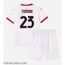 AC Milan Fikayo Tomori #23 Uit tenue Kids 2024-25 Korte Mouwen (+ broek)