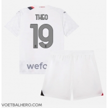 AC Milan Theo Hernandez #19 Uit tenue Kids 2023-24 Korte Mouwen (+ broek)