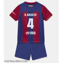 Barcelona Ronald Araujo #4 Thuis tenue Kids 2023-24 Korte Mouwen (+ broek)