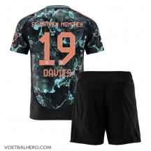 Bayern Munich Alphonso Davies #19 Uit tenue Kids 2024-25 Korte Mouwen (+ broek)