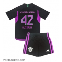 Bayern Munich Jamal Musiala #42 Uit tenue Kids 2023-24 Korte Mouwen (+ broek)