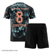 Bayern Munich Leon Goretzka #8 Uit tenue Kids 2024-25 Korte Mouwen (+ broek)