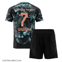 Bayern Munich Serge Gnabry #7 Uit tenue Kids 2024-25 Korte Mouwen (+ broek)