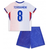 Frankrijk Aurelien Tchouameni #8 Uit tenue Kids EK 2024 Korte Mouwen (+ broek)