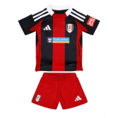 Fulham Uit tenue Kids 2024-25 Korte Mouwen (+ broek)