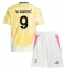 Juventus Dusan Vlahovic #9 Uit tenue Kids 2024-25 Korte Mouwen (+ broek)