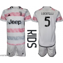 Juventus Manuel Locatelli #5 Uit tenue Kids 2023-24 Korte Mouwen (+ broek)