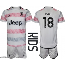Juventus Moise Kean #18 Uit tenue Kids 2023-24 Korte Mouwen (+ broek)