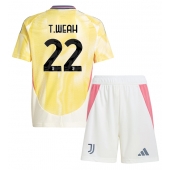 Juventus Timothy Weah #22 Uit tenue Kids 2024-25 Korte Mouwen (+ broek)