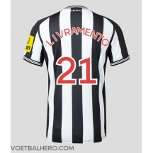 Newcastle United Tino Livramento #21 Thuis tenue 2023-24 Korte Mouwen