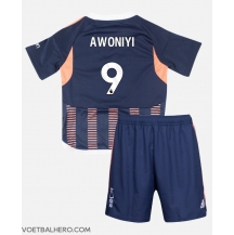 Nottingham Forest Taiwo Awoniyi #9 Derde tenue Kids 2023-24 Korte Mouwen (+ broek)